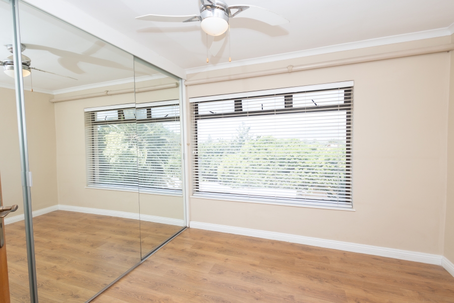 4 Bedroom Property for Sale in Flamingo Vlei Western Cape